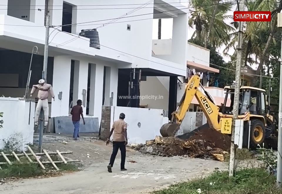 Beyond Fines: Coimbatore Corporation Moves Police After 35-Year-Old Tree Axed in Kurichi