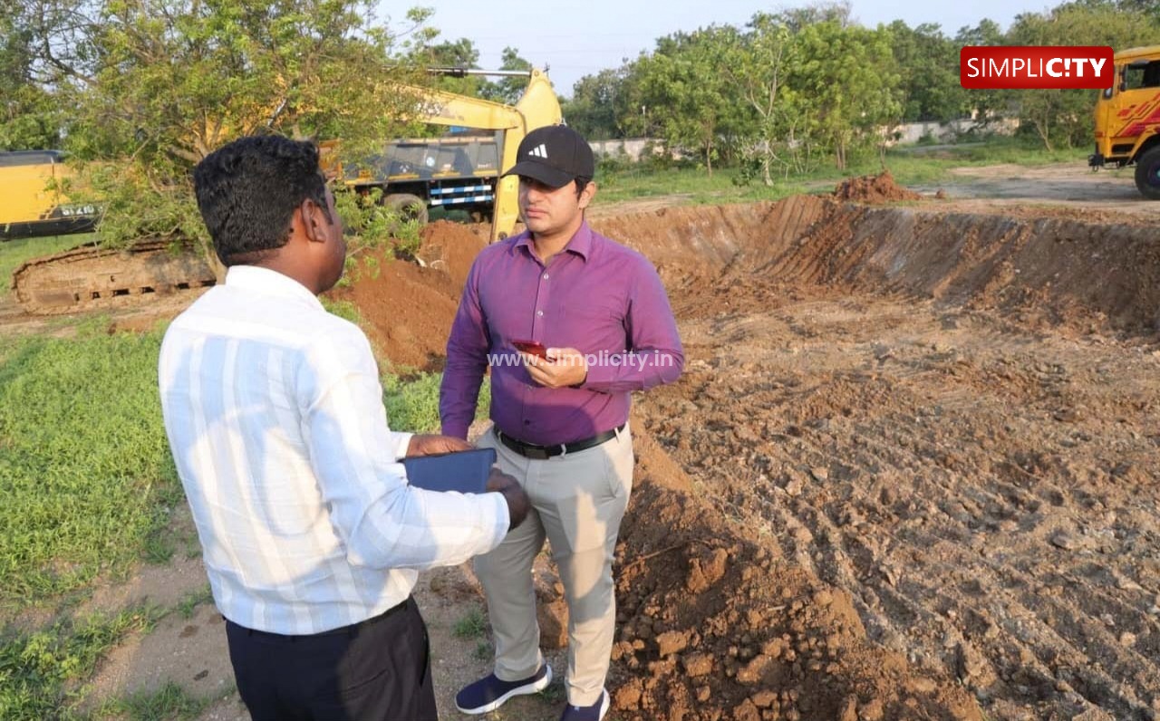 வெள்ளலூர் உரக்கிடங்கில் மழைநீர் சேகரிப்பு உள்ளிட்ட பல்வேறு வளர்ச்சிப் பணிகள்: மாநகராட்சி ஆணையாளர் ஆய்வு