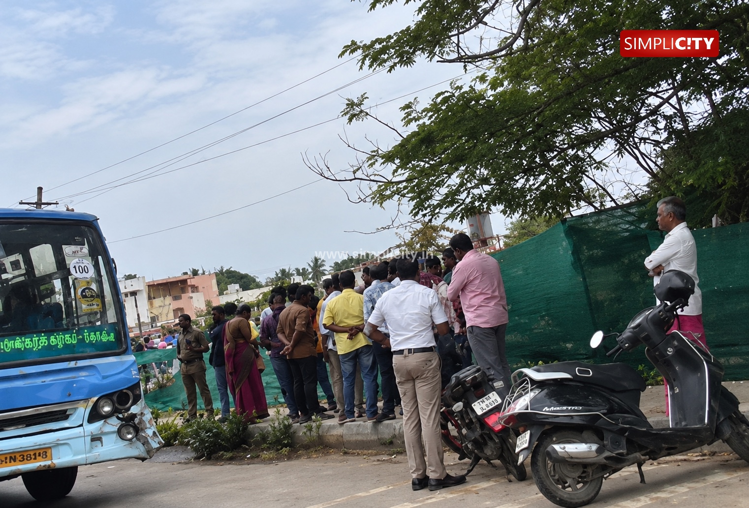 Bus Driver Suffers Seizure, Dies After Crashing into Vehicles; Auto Driver Killed Near Kuniyamuthur 