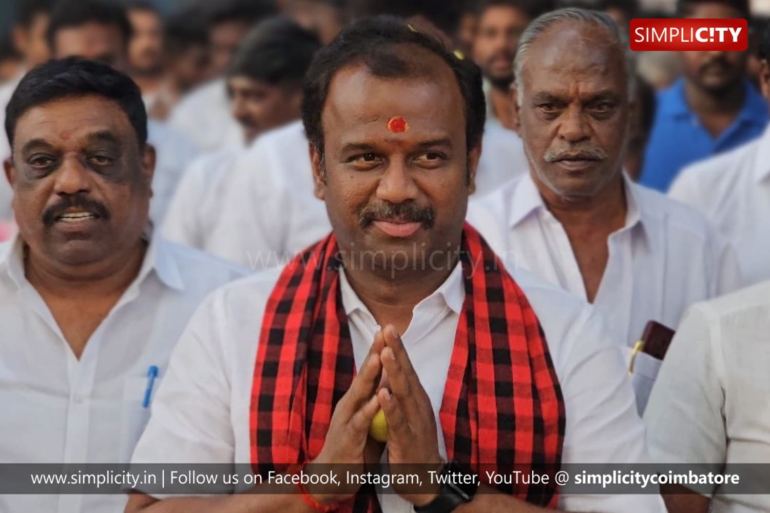 கோவை கணபதி பகுதியில் ஜமாப் அடித்து நடனமாடி வாக்கு சேகரித்த திமுக வேட்பாளர் துறை செந்தமிழ் செல்வன்!