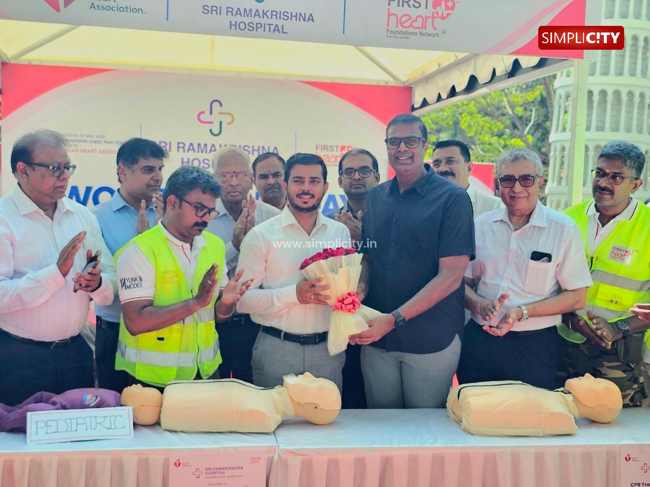 On the occasion of World Heart Day, Sri Ramakrishna Hospital organized an awareness event on heart health at Race Course. — image 5